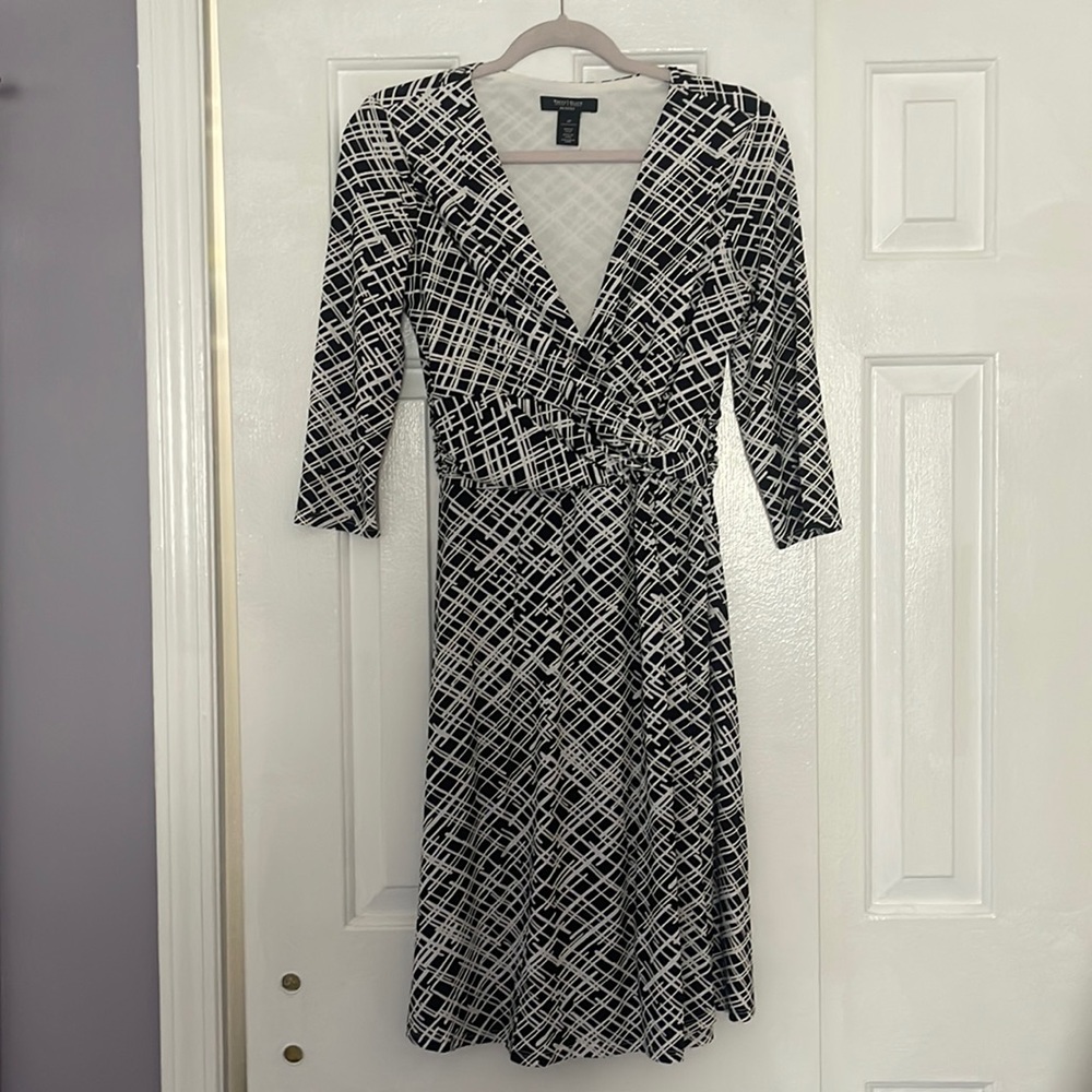 WHBM black/white wrap dress